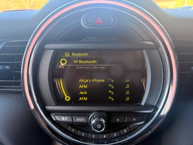 2016 Mini Hatchback 1.5 Cooper 5dr - CHILLI PACK - REAR SENSORS - BLACK ALLOYS