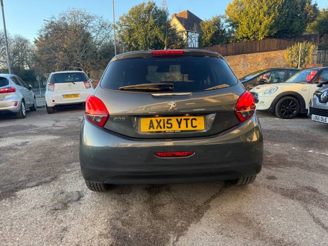 2015 Peugeot 208 1.2 PureTech 82 Allure 5dr - 1 OWNER - FSH - BLUETOOTH - AIR CON