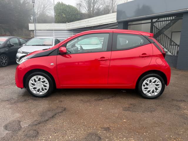 2022 Toyota Aygo 1.0 VVT-i X-Play TSS 5dr - REAR CAMER A - BLUETOOTH - APPLE CAR PLAY