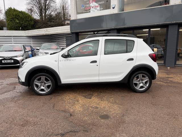 2017 Dacia Sandero Stepway 0.9 TCe Ambiance 5dr - 1 OWNER - FSH -
