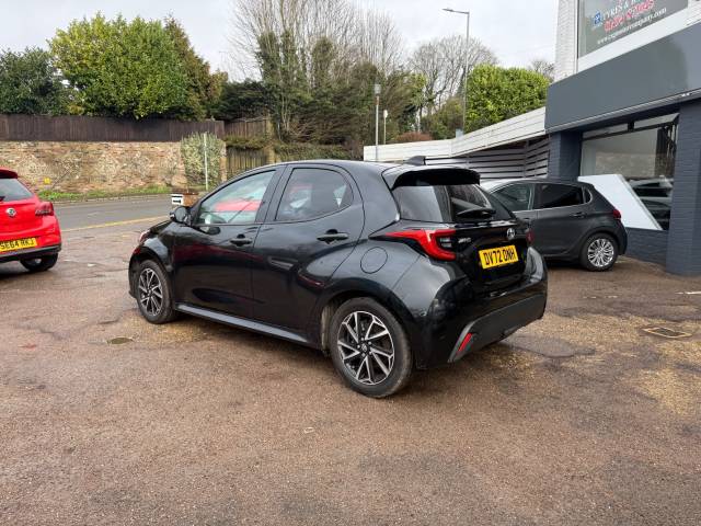 2022 Toyota Yaris 1.5 Hybrid Design 5dr CVT - ONE OWNER - FTSH - APPLE CAR PLAY - REAR CAMERA