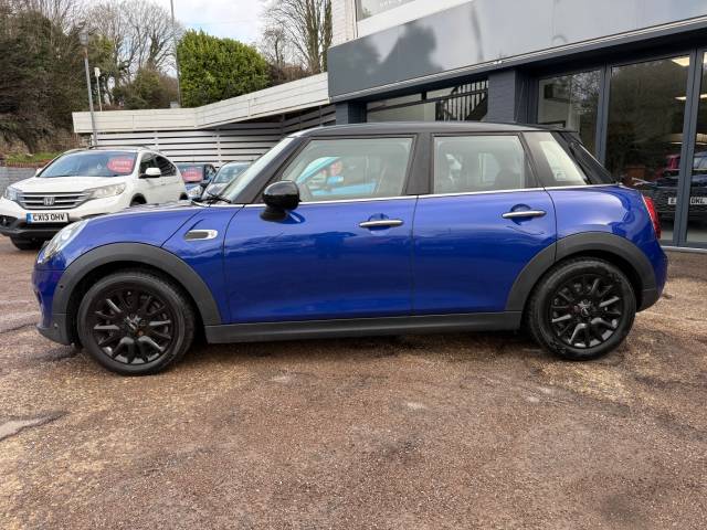 2019 Mini Hatchback 1.5 Cooper Classic II 5dr - PARKING SESNORS - HEATED SEATS - CAMERA