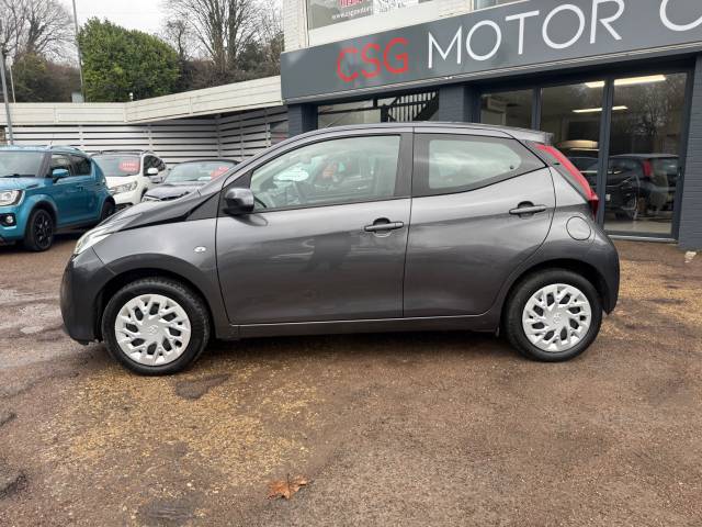 2021 Toyota Aygo 1.0 VVT-i X-Play TSS 5dr x-shift - FTSH  - REAR CAMERA - BLUETOOTH - CRUISE