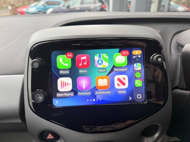 2021 Toyota Aygo 1.0 VVT-i X-Play TSS 5dr x-shift - FTSH  - REAR CAMERA - BLUETOOTH - CRUISE