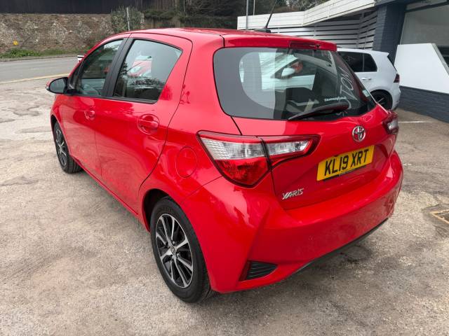 2019 Toyota Yaris 1.5 VVT-i Icon Tech 5dr - REAR CAMERA- PARKING SESNORS