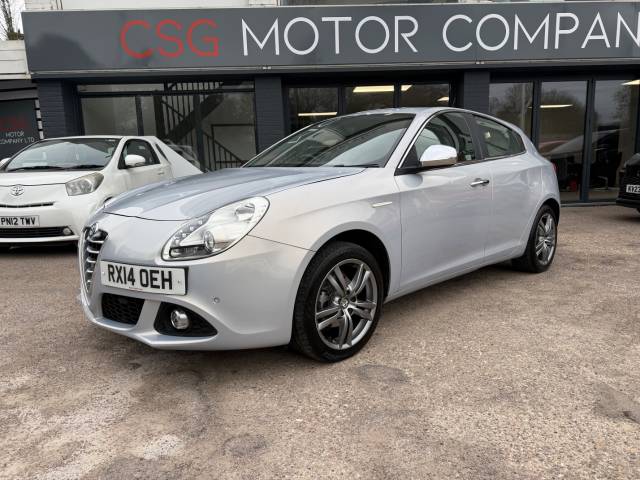 Alfa Romeo Giulietta 1.4 TB Distinctive 5dr - ONE OWNER - FSH - Hatchback Petrol White