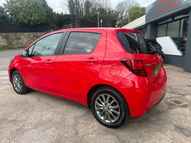 2016 Toyota Yaris 1.33 VVT-i Icon 5dr - AIR CON - ALLOYS - BLUETOOTH