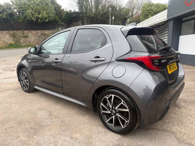 2021 Toyota Yaris 1.5 Hybrid Design 5dr CVT -