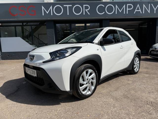 Toyota Aygo X 1.0 VVT-i Pure 5dr Auto - 1 OWNER - FTSH - REAR CAMERA - BLUETOOTH Hatchback Petrol White