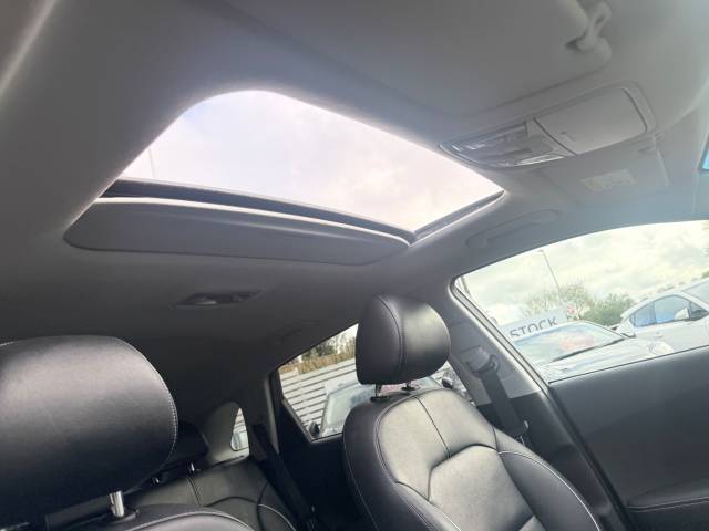 2021 Kia E-niro 0.0 150kW 4+ 64kWh 5dr Auto - HEATED SEATS - CAR PLAY - COOLING SEATS