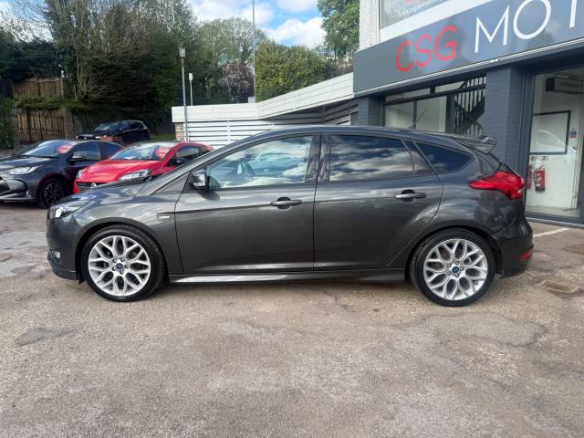 2017 Ford Focus 1.0 EcoBoost 125 ST-Line 5dr - APPLE CAR PLAY - BLUETOOTH - ALLOYS