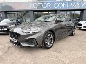 FORD FOCUS 1.0 ECOBOOST 125 ST LINE EDITION 5DR AUTO FRONT AND REAR PARKING...