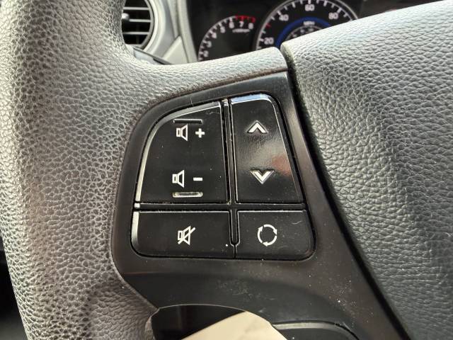 2017 Hyundai i10 1.0 SE 5dr- AIR CON- 1 OWNER - FSH