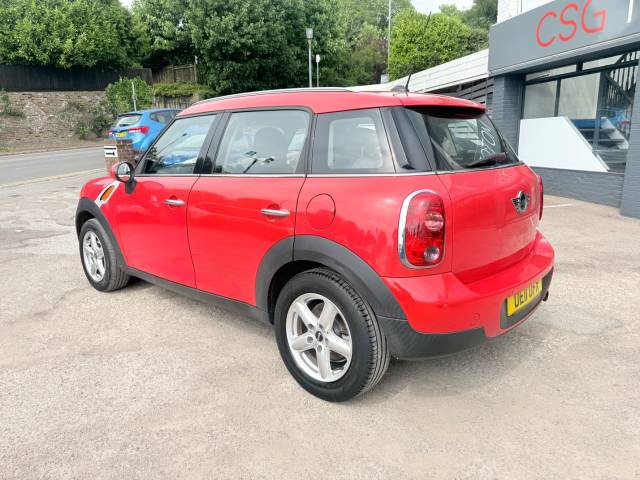 2011 Mini Countryman 1.6 Cooper 5dr Auto -SUNROOF-  AIR CON - BLUETOOTH - REAR SENSORS