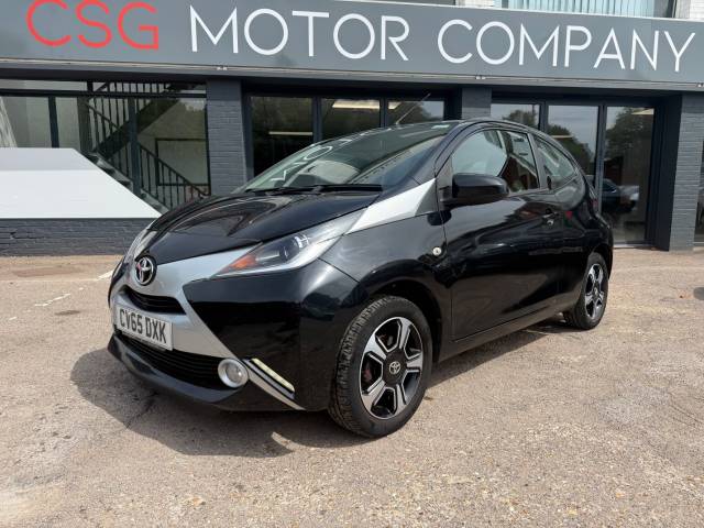 Toyota Aygo 1.0 VVT-i X-Clusiv 3dr - CLIMATE CONTROL- REAR CAMER - BLUETOOTH - ALLOYS Hatchback Petrol Black