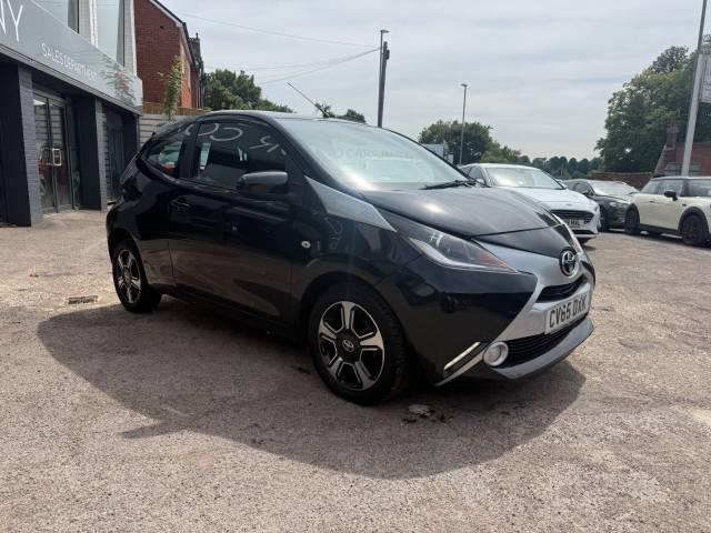 2015 Toyota Aygo 1.0 VVT-i X-Clusiv 3dr - CLIMATE CONTROL- REAR CAMER - BLUETOOTH - ALLOYS