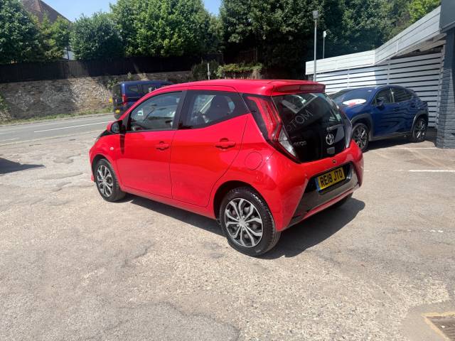 2018 Toyota Aygo 1.0 VVT-i X-Play 5dr - FTSH -BLUETOOTH - AIR CON
