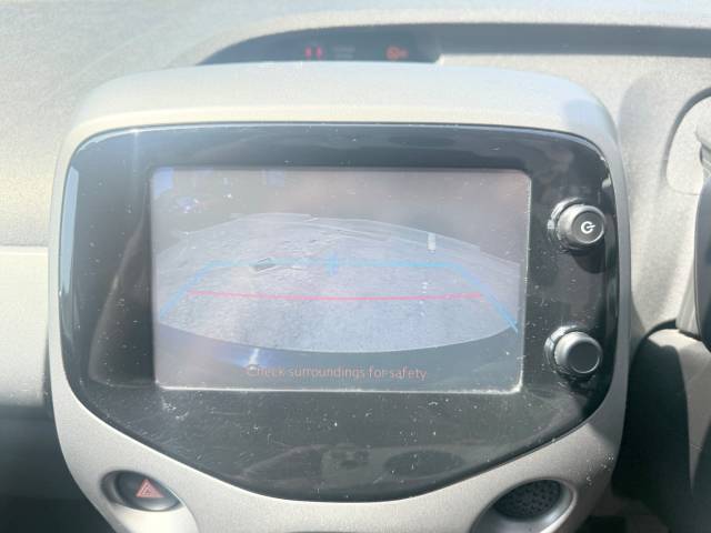 2018 Toyota Aygo 1.0 VVT-i X-Play 5dr - FTSH -BLUETOOTH - AIR CON