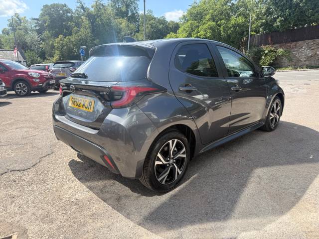 2024 Toyota Yaris 1.5 Hybrid Design 5dr CVT - FTSH - 1 OWNER - CAR PLAY - CLIMATE
