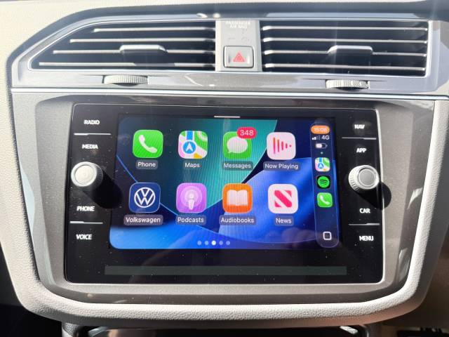 2022 Volkswagen Tiguan 1.5 TSI 150 R-Line 5dr DSG - FVSH - CAR PLAY - PARKING SENSORS