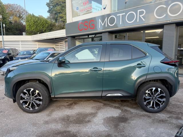 2025 Toyota Yaris Cross 1.5 Hybrid Design 5dr CVT - APPLE CAR PLAY - REAR CAMERA - BLUETOOTH